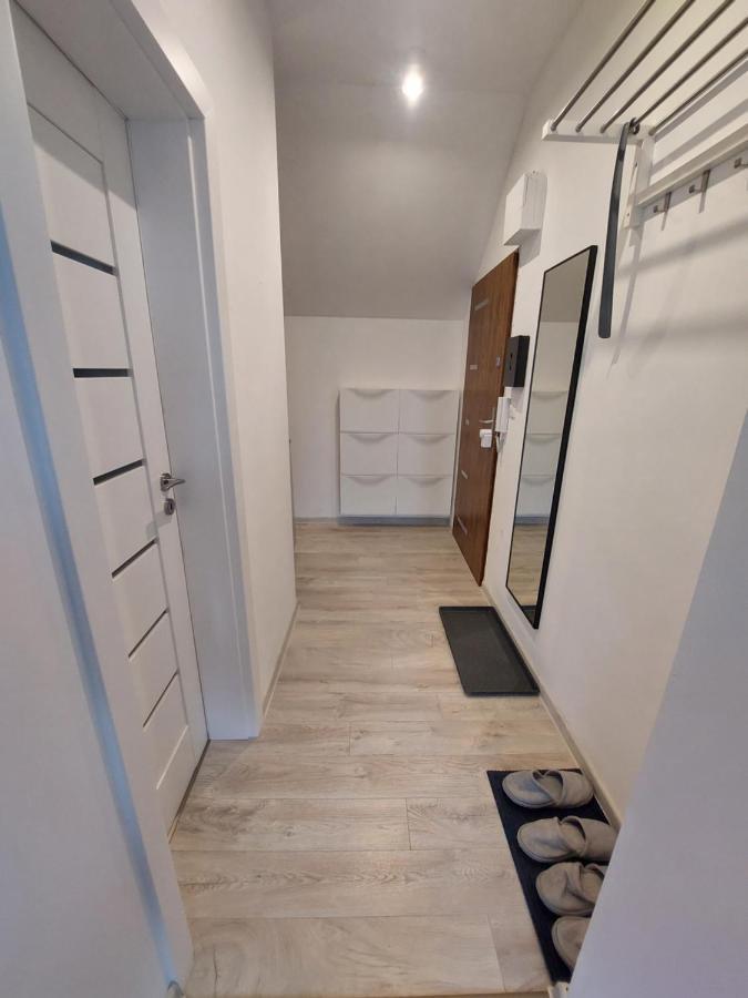 Utulny Apartman S Balkonom Bratislava Exterior foto