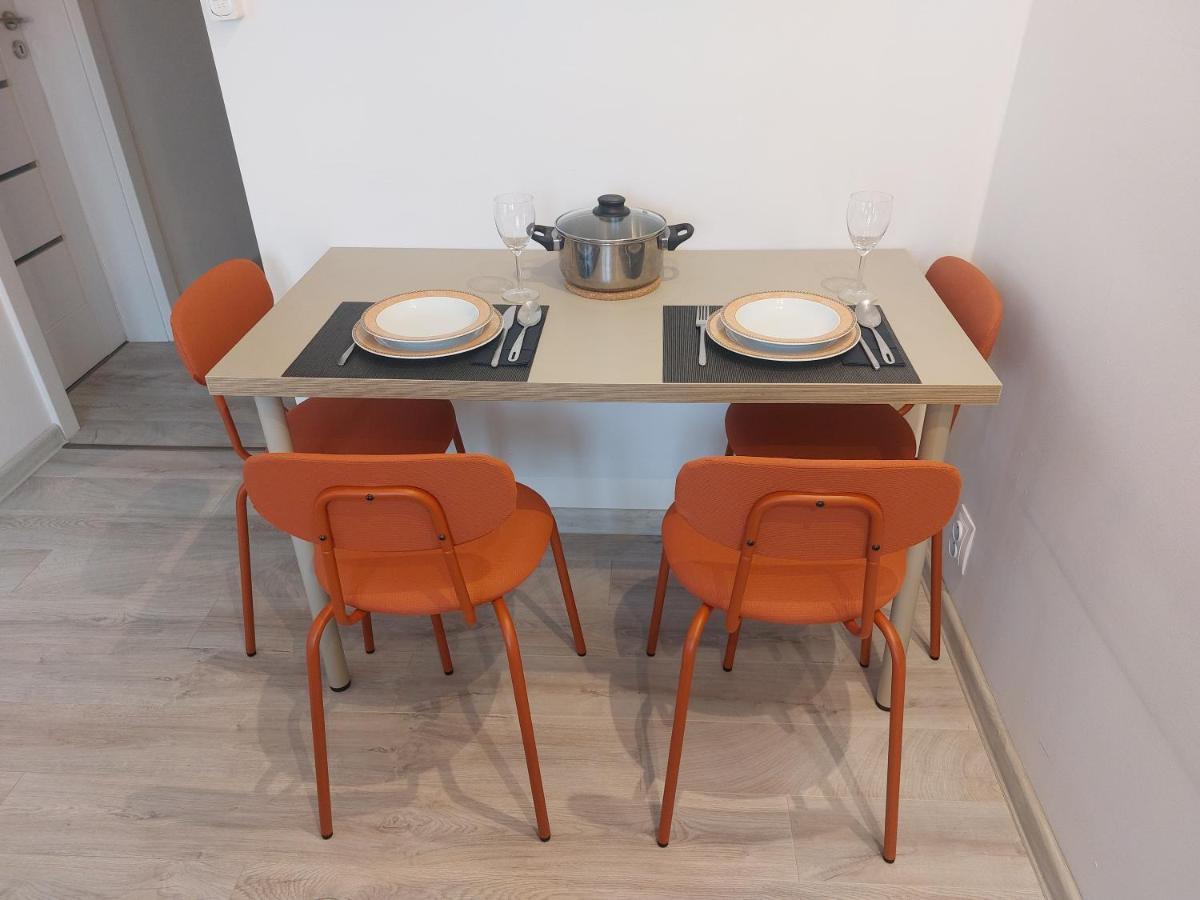 Utulny Apartman S Balkonom Bratislava Exterior foto
